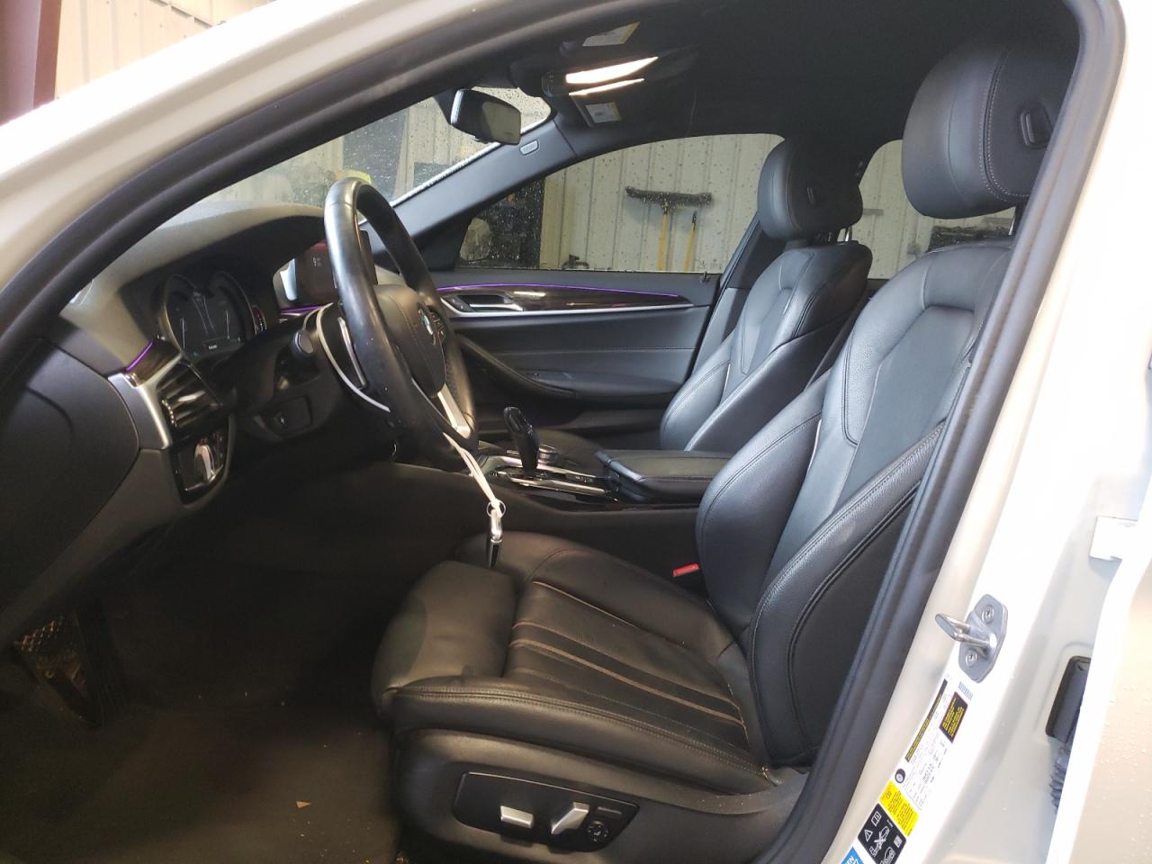 WBAJA7C57KWW16857 2019 BMW 530 Xi