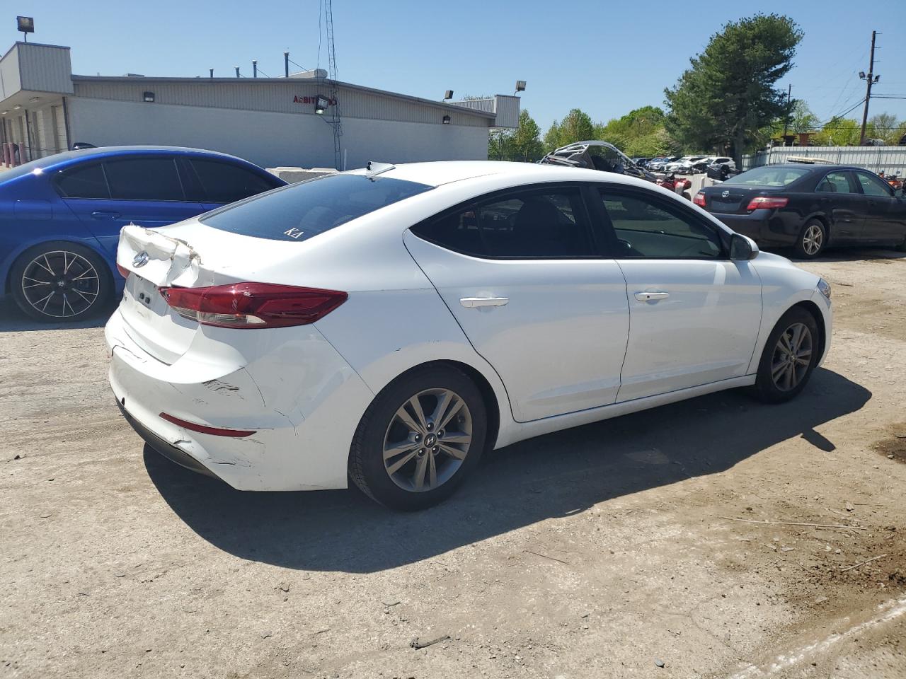 5NPD84LFXHH168289 2017 Hyundai Elantra Se