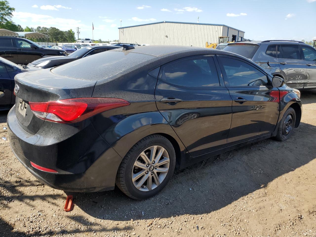 5NPDH4AE9GH762543 2016 Hyundai Elantra Se