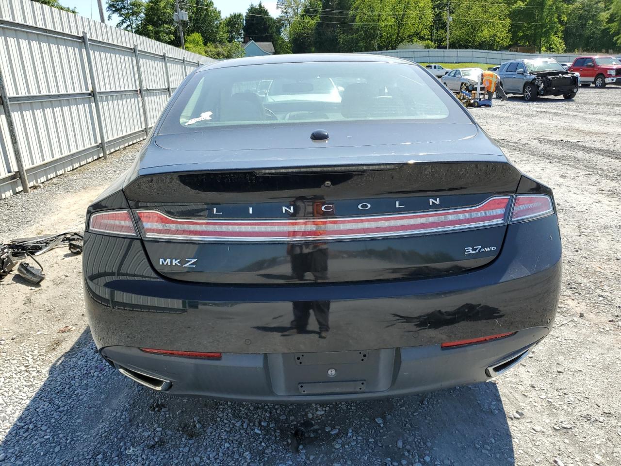 Lot #2491983032 2015 LINCOLN MKZ