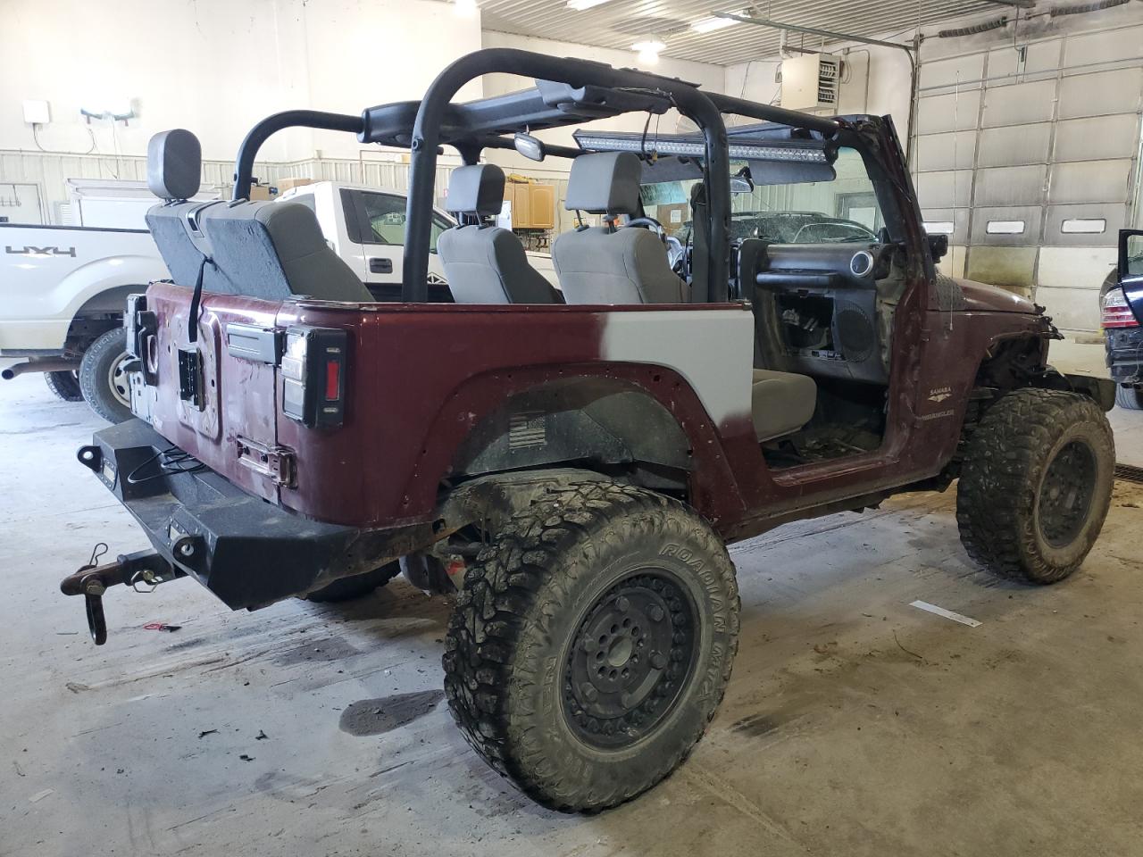 1J4FA54138L567069 2008 Jeep Wrangler Sahara