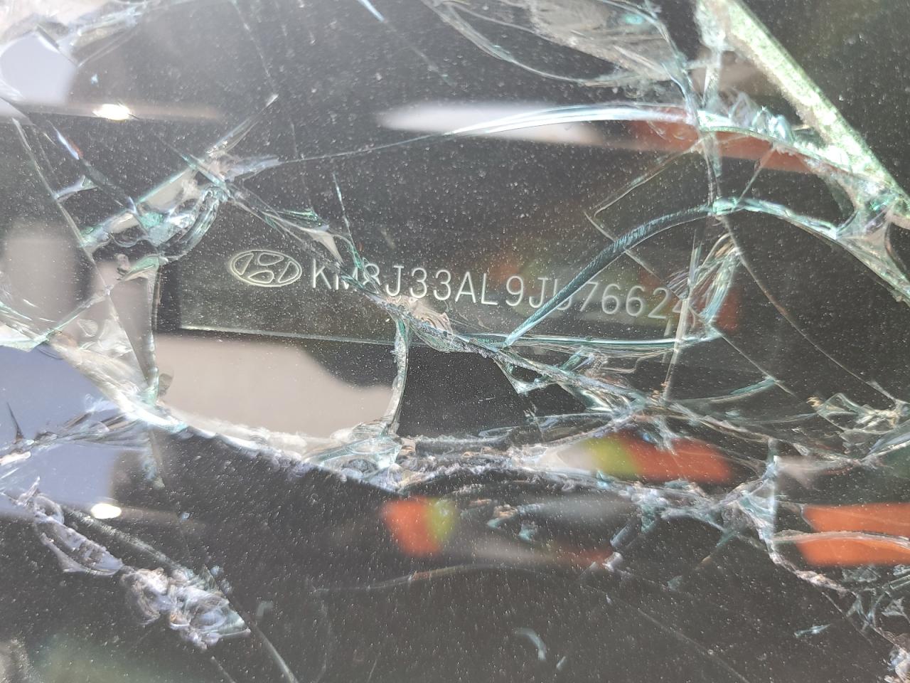 KM8J33AL9JU766241 2018 Hyundai Tucson Sport