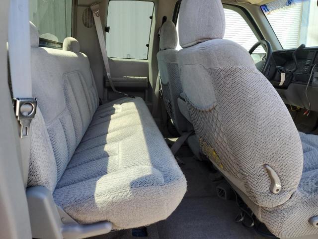 1997 Chevrolet Gmt-400 C1500 VIN: 2GCEC19R9V1258940 Lot: 49438224