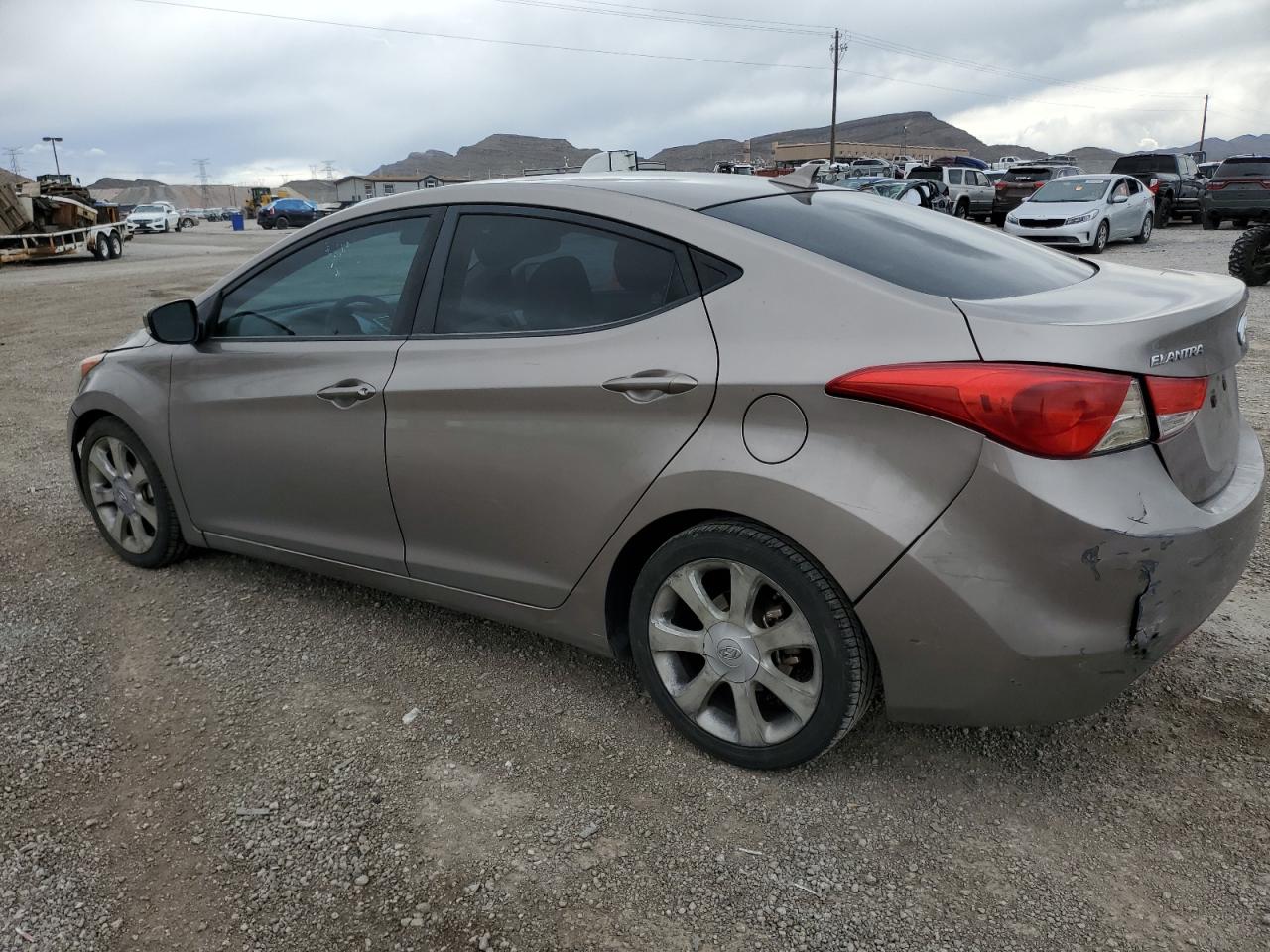 5NPDH4AE2BH050478 2011 Hyundai Elantra Gls