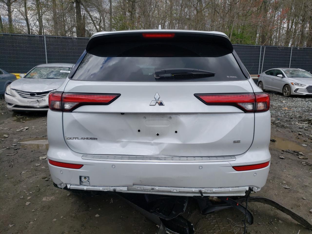 JA4J4VA85RZ005790 2024 Mitsubishi Outlander Se