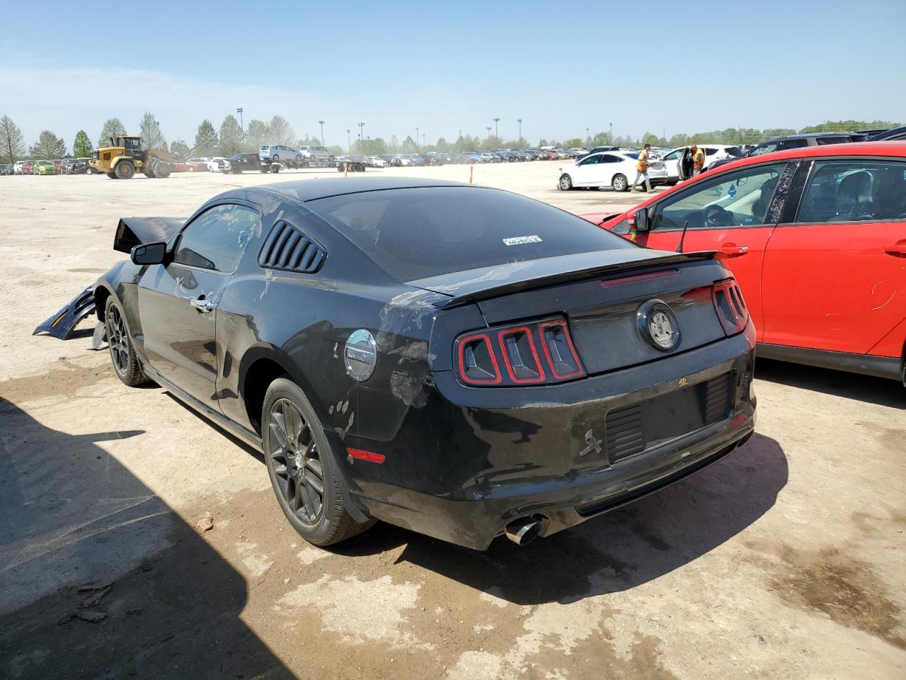 2014 Ford Mustang vin: 1ZVBP8AM8E5226296