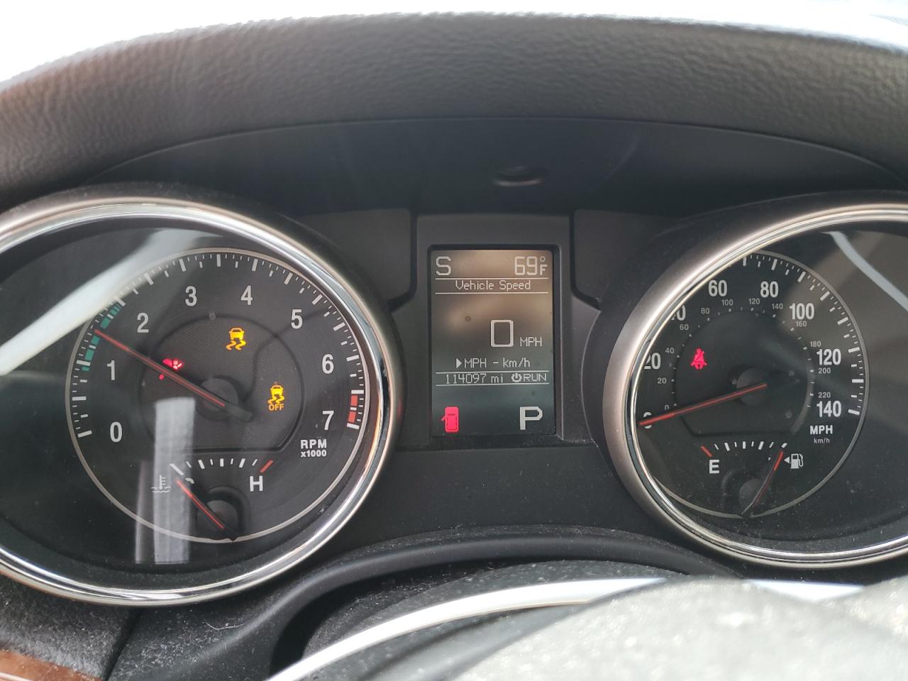 1J4RR5GG3BC521514 2011 Jeep Grand Cherokee Limited