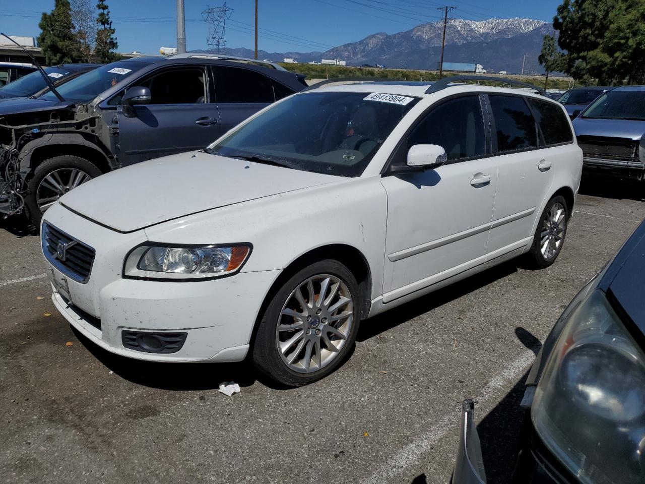  Salvage Volvo V50