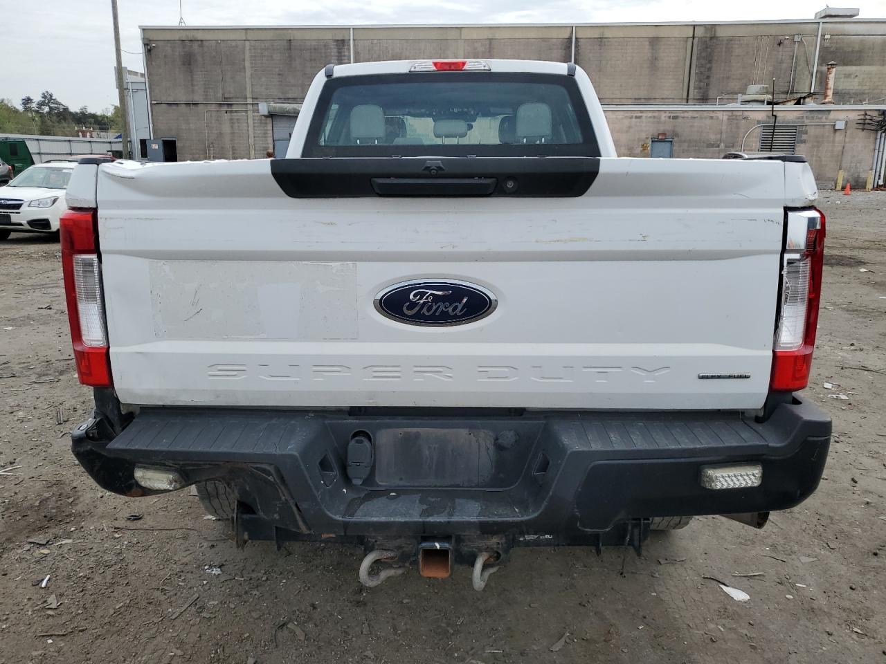 2018 Ford F250 Super Duty vin: 1FT7W2B60JED04251