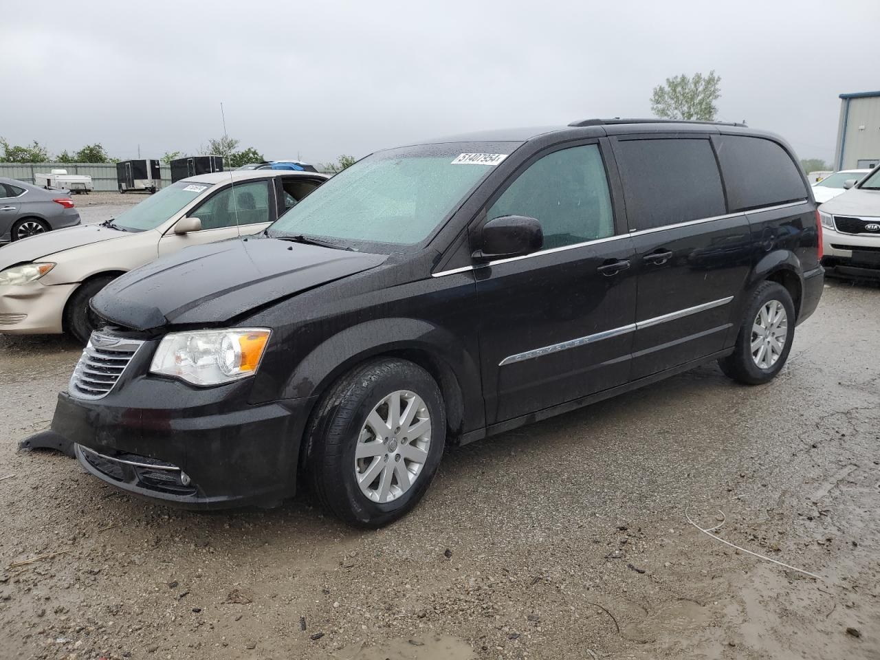 2014 Chrysler Town & Country Touring vin: 2C4RC1BG5ER330017