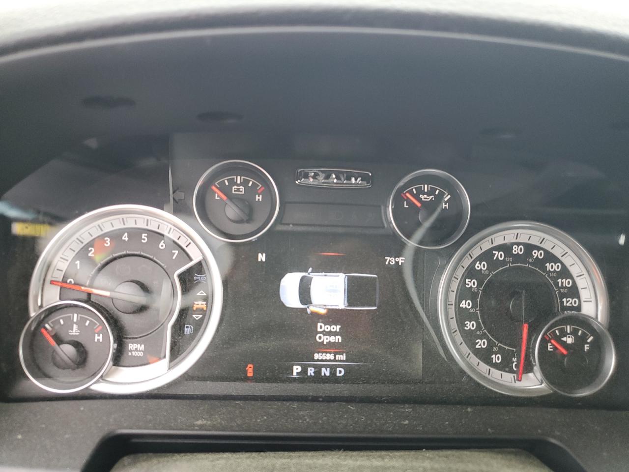 1C6RR7MT8ES167199 2014 Ram 1500 Sport