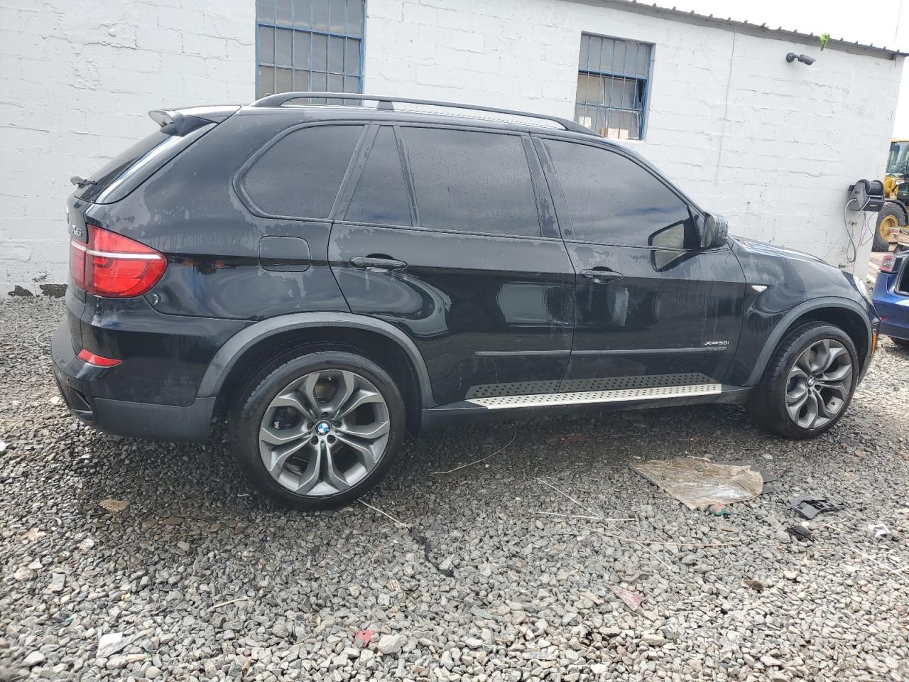 5UXZV8C58BL420135 2011 BMW X5 xDrive50I