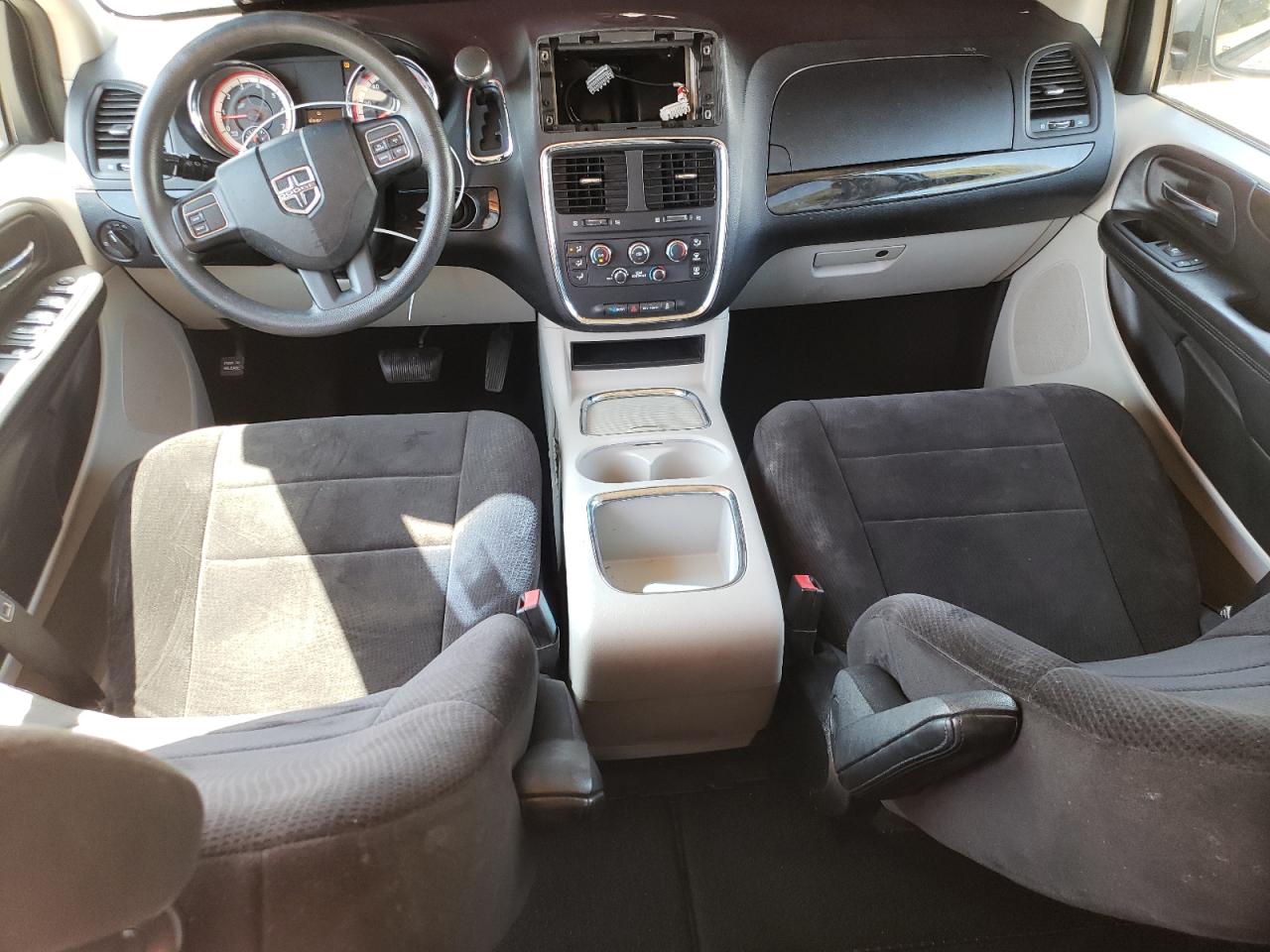 2C4RDGCG3DR637599 2013 Dodge Grand Caravan Sxt