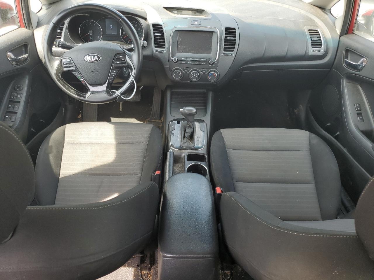 3KPFL4A73JE255416 2018 Kia Forte Lx