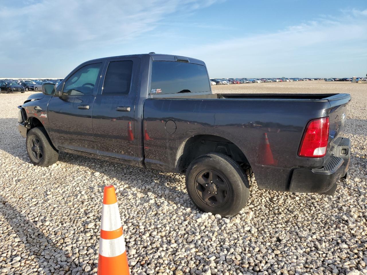 1C6RR7FT9JS140908 2018 Ram 1500 St