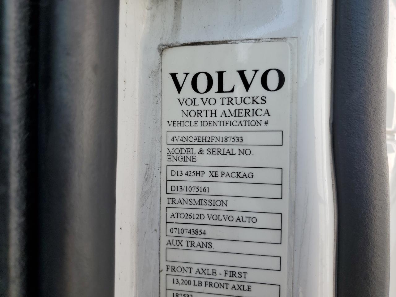 4V4NC9EH2FN187533 2015 Volvo Vn Vnl