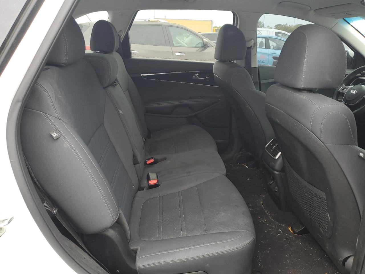 5XYPG4A56LG622021 2020 Kia Sorento S