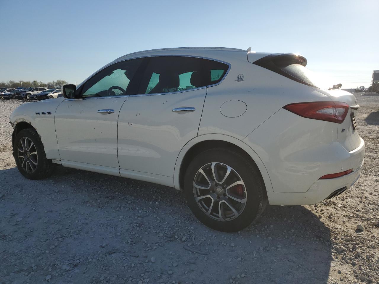 ZN661XUL9HX250715 2017 Maserati Levante Luxury