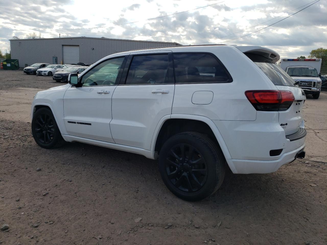 1C4RJFAG3KC678097 2019 Jeep Grand Cherokee Laredo