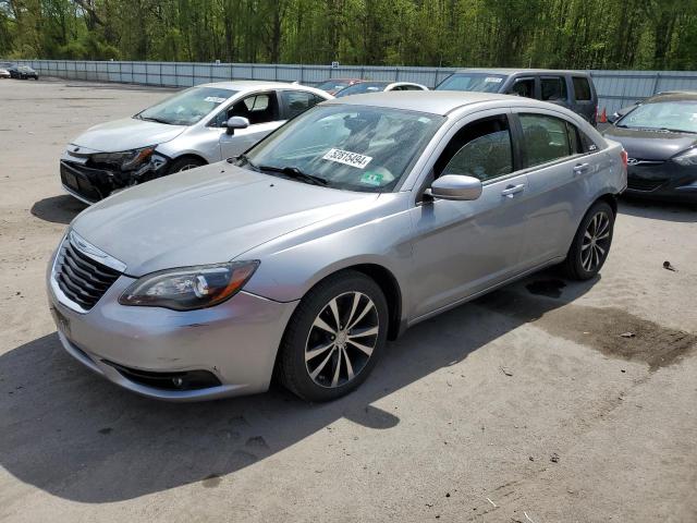 Lot #2517401956 2013 CHRYSLER 200 LIMITE salvage car