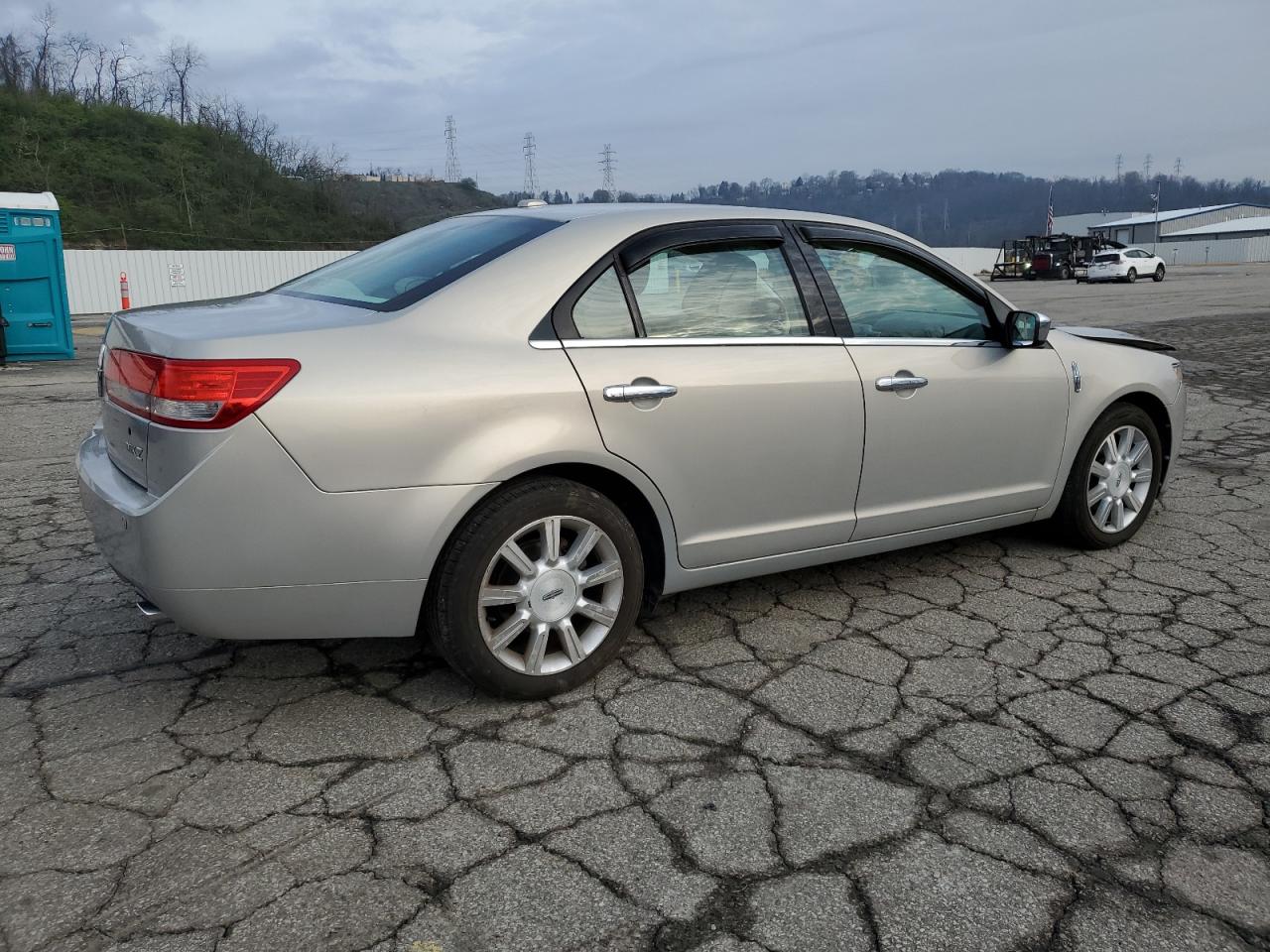 3LNHL2GC7AR646638 2010 Lincoln Mkz