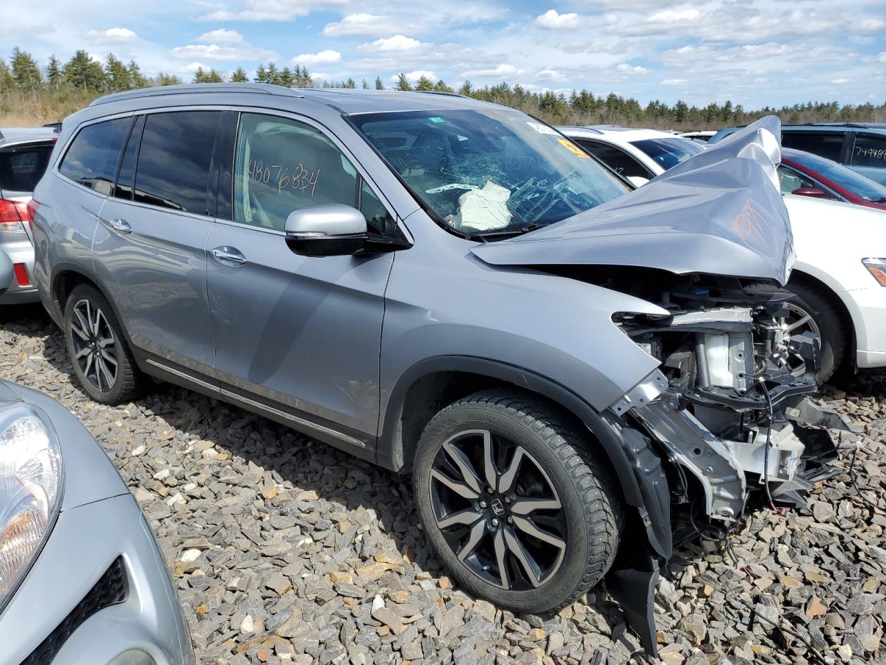 2019 Honda Pilot Touring vin: 5FNYF6H69KB064510