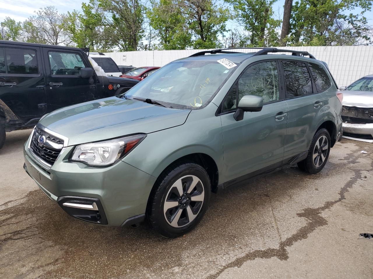 JF2SJAEC5HH801259 2017 Subaru Forester 2.5I Premium