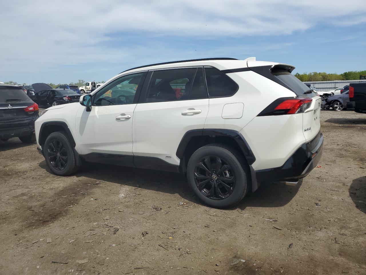 4T3T6RFVXNU099433 2022 Toyota Rav4 Se