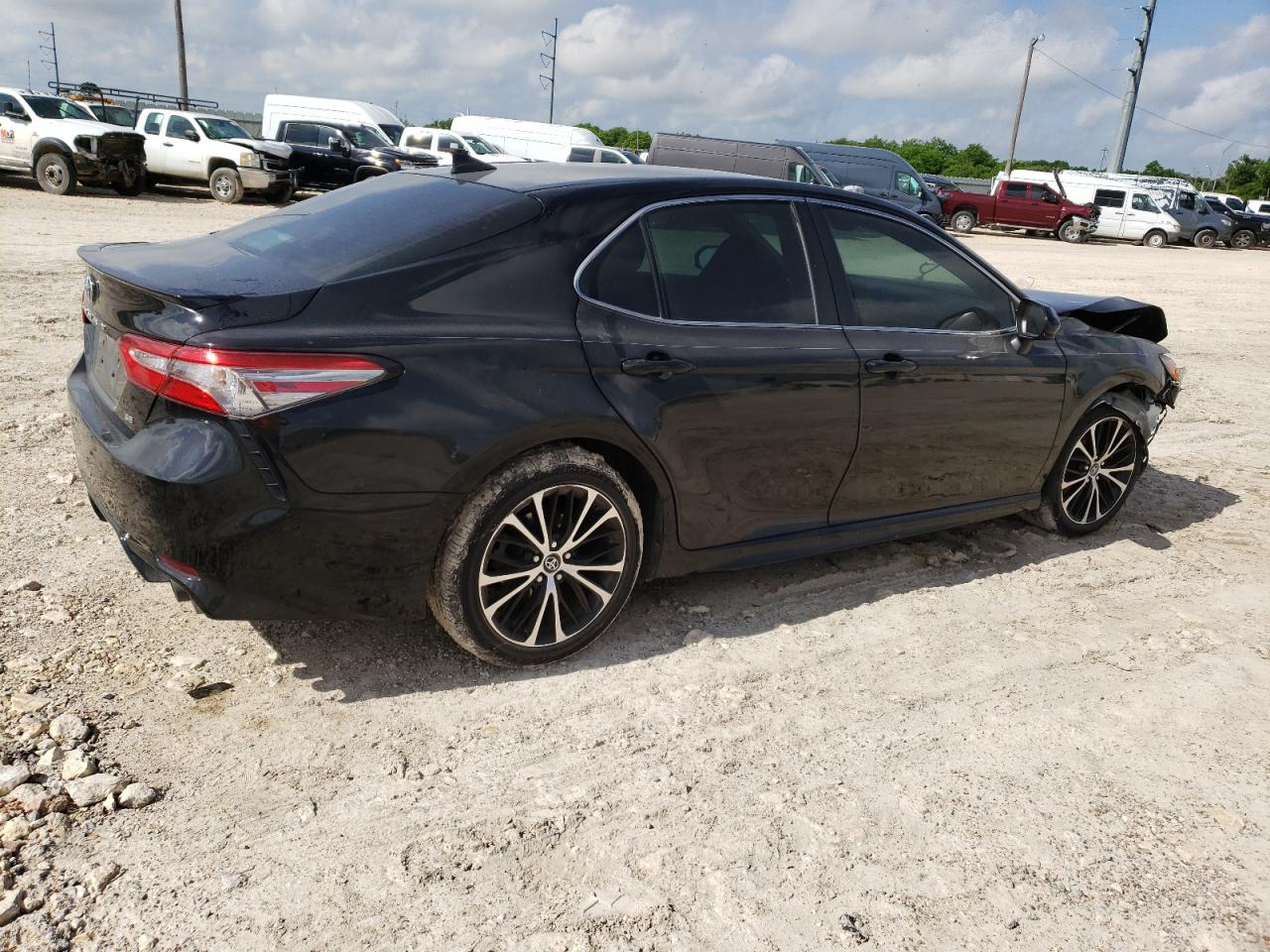 4T1B11HK7KU245421 2019 Toyota Camry L
