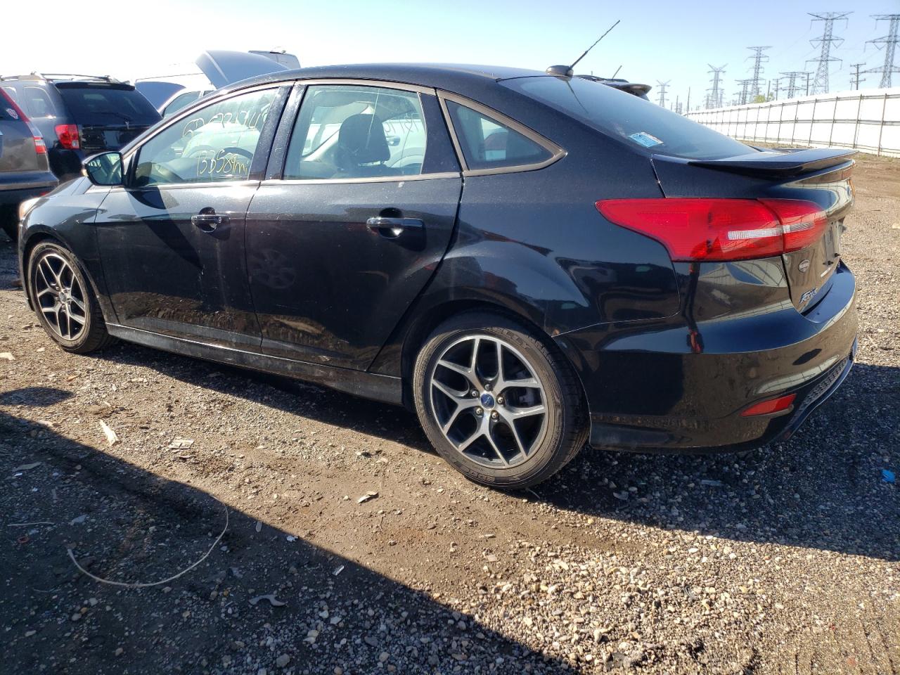 2015 Ford Focus Se vin: 1FADP3F2XFL268123