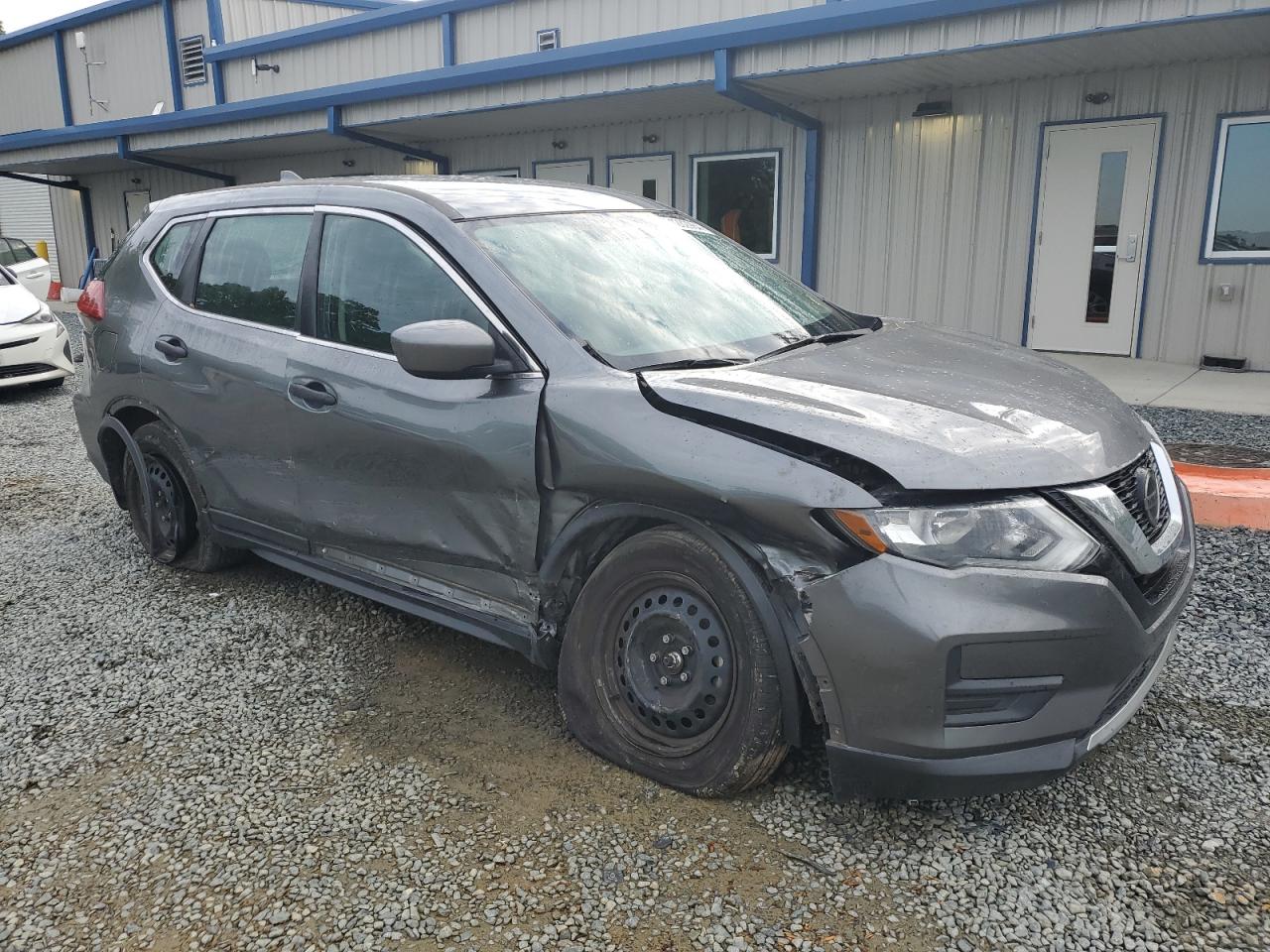 5N1AT2MT1JC758274 2018 Nissan Rogue S