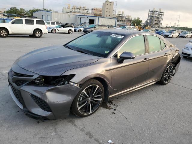 Lot #2517641071 2018 TOYOTA CAMRY XSE salvage car