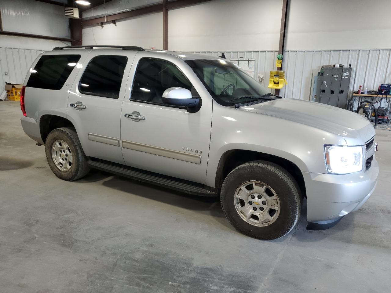 1GNSKBE07BR354708 2011 Chevrolet Tahoe K1500 Lt