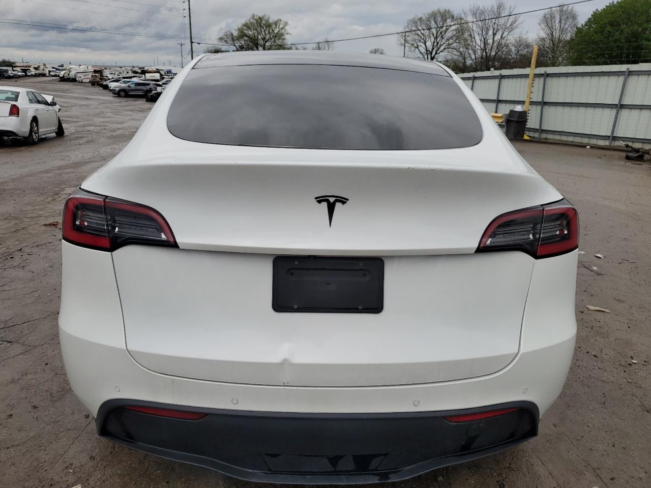 2021 Tesla Model Y vin: 5YJYGDED1MF114078