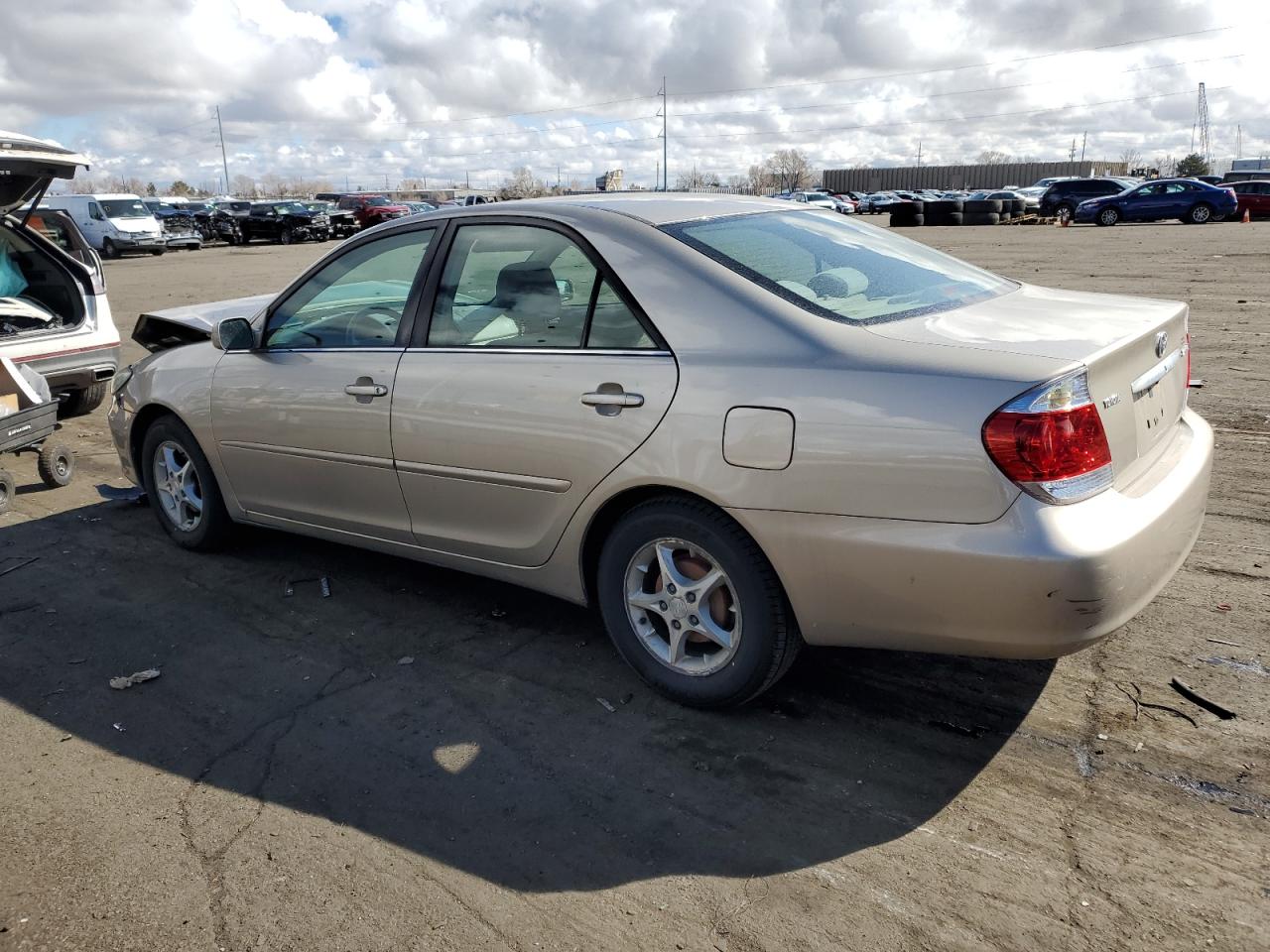 4T1BE32K95U068917 2005 Toyota Camry Le