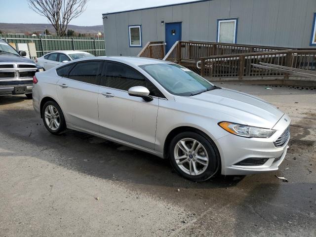 VIN 3FA6P0HD3JR283112 2018 Ford Fusion, SE no.4