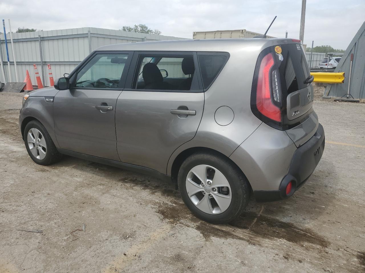 KNDJN2A27G7289588 2016 Kia Soul