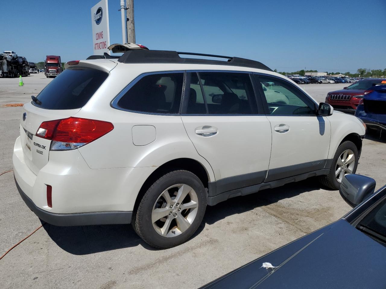 2014 Subaru Outback 2.5I Limited vin: 4S4BRBKC8E3251383