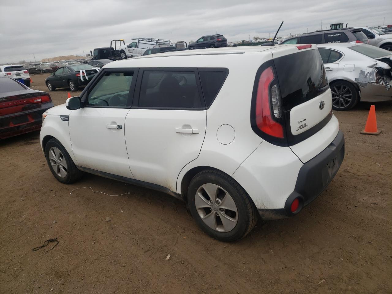 KNDJN2A22G7369428 2016 Kia Soul