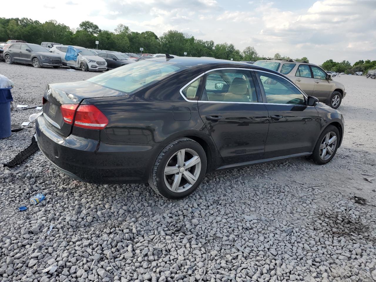 1VWBH7A3XDC110736 2013 Volkswagen Passat Se