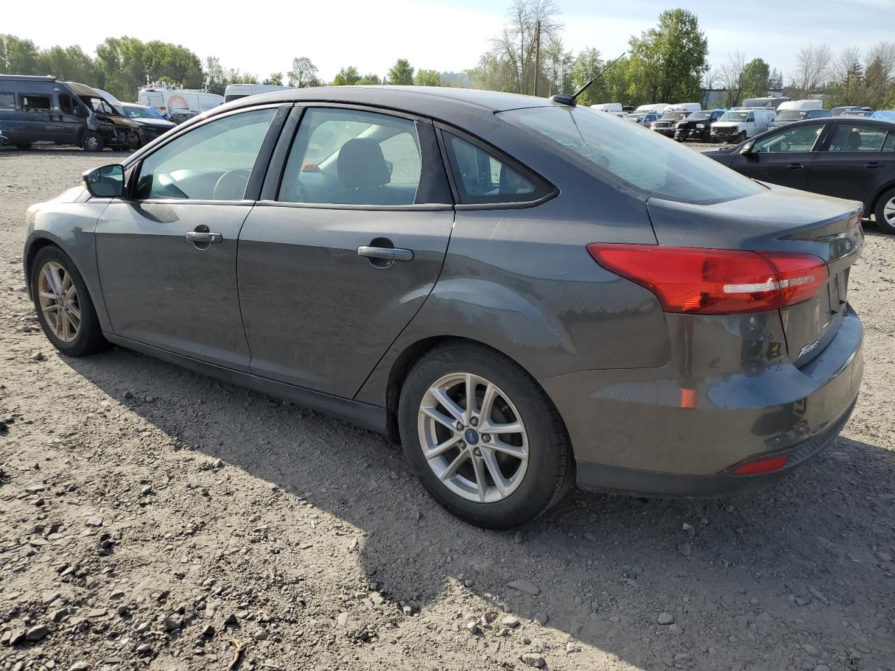 1FADP3F22GL367374 2016 Ford Focus Se