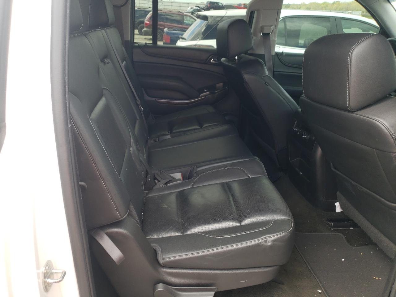 1GKS1GKC0HR273909 2017 GMC Yukon Xl C1500 Slt