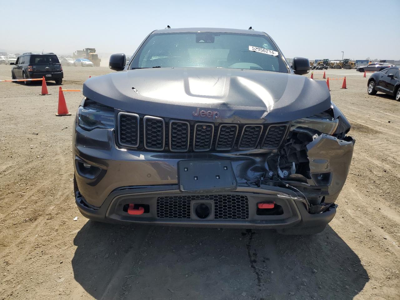 1C4RJFLG5JC221237 2018 Jeep Grand Cherokee Trailhawk