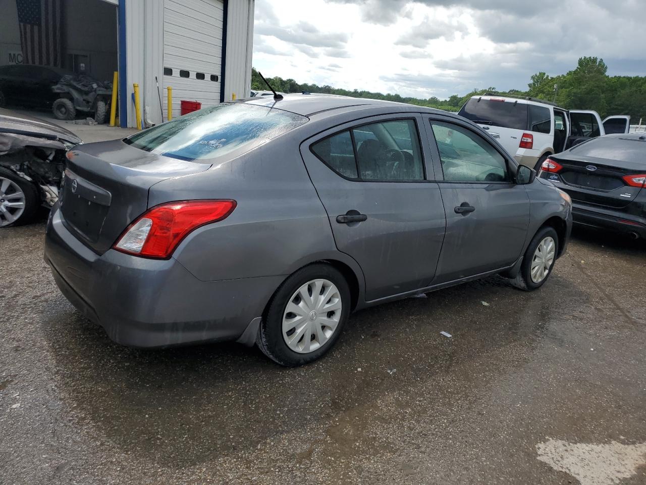 2017 Nissan Versa S vin: 3N1CN7AP0HL865409