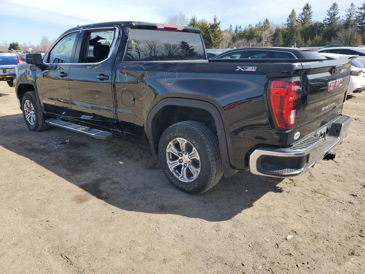 3GTUUBED8NG608820 2022 GMC Sierra K1500 Sle