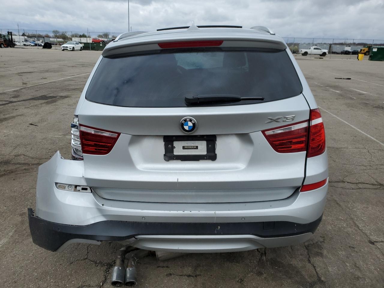 5UXWX9C36H0T20577 2017 BMW X3 xDrive28I