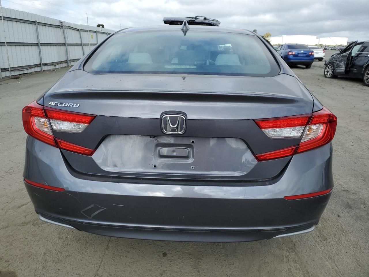 1HGCV1F16JA108771 2018 Honda Accord Lx