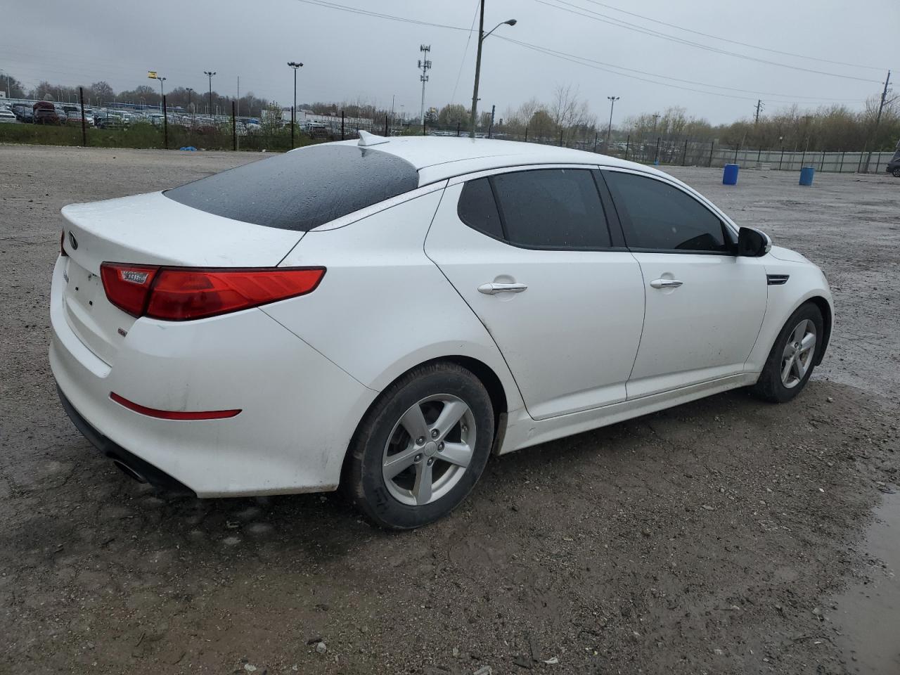 KNAGM4A79F5653876 2015 Kia Optima Lx