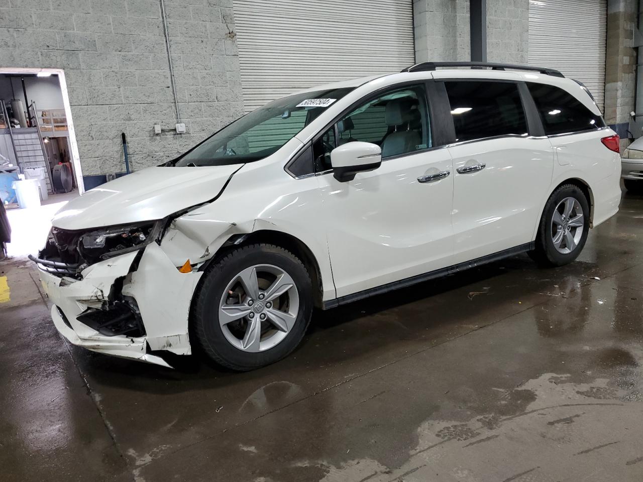 2018 Honda Odyssey Exl vin: 5FNRL6H79JB104783