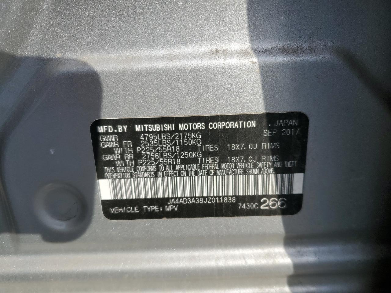 JA4AD3A38JZ011838 2018 Mitsubishi Outlander Se